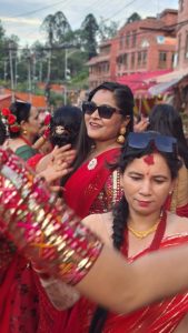 femmes rouges pashupatinath